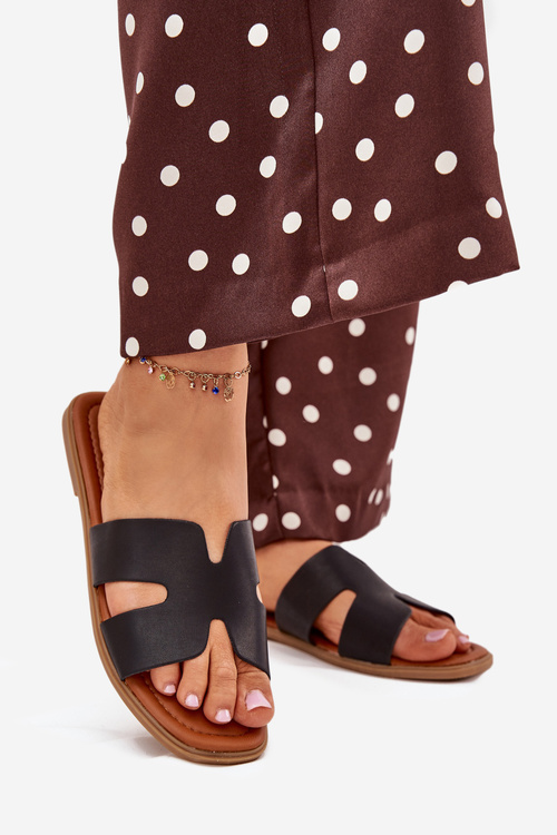 Жіночі Плоскі Сандалі З Вирізами Чорні Salyra