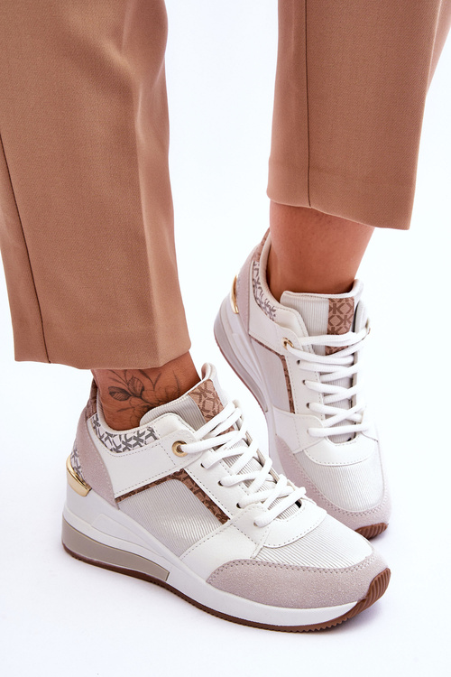 Жіночі кросівки на танкетці білі Chevre