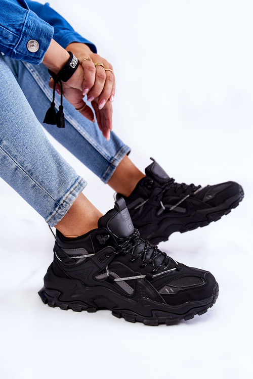 Жіноче спортивне взуття на масивній платформі Big Star KK274387 Чорне