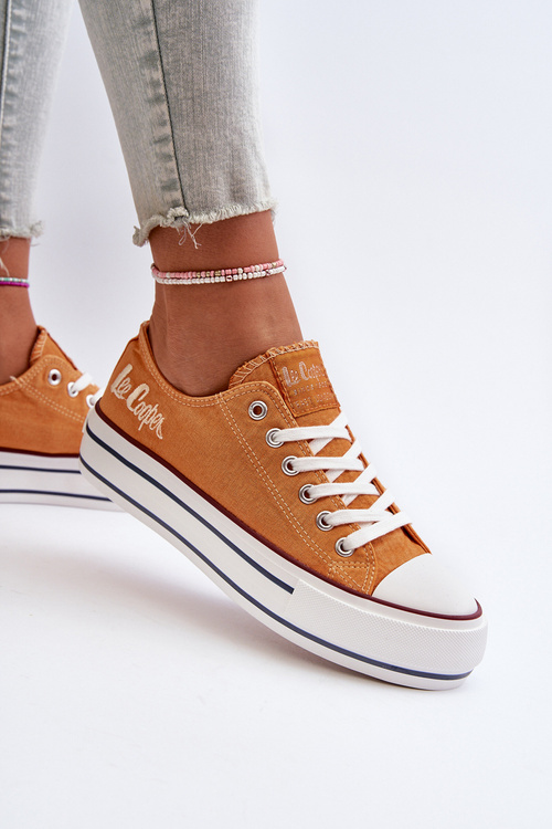 Жіночі кросівки на товстій підошві Lee Cooper LCW-24-31-2216 Помаранчеві