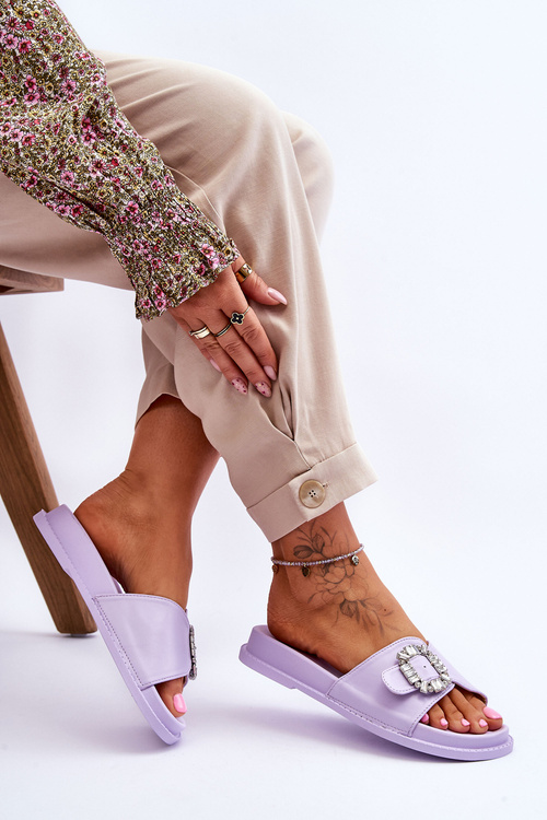 Жіночі тапочки на платформі з декором Violet Beneca