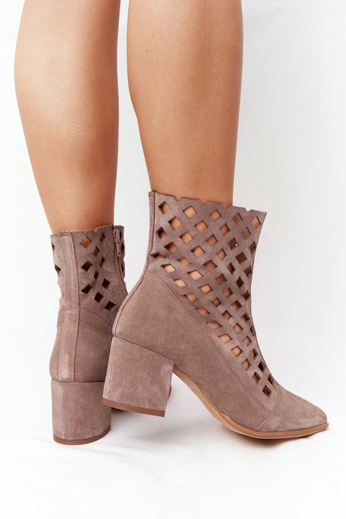 Замшеві ажурні чоботи на високому каблуці Nicole 2638 Коричневий