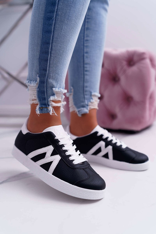 Спортивне жіноче взуття Black Sheia