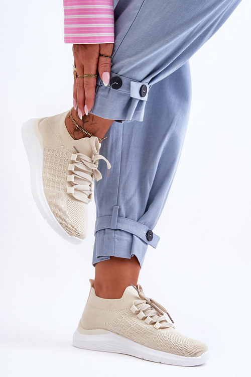 Жіноче класичне спортивне взуття світло-бежевий Nikilla