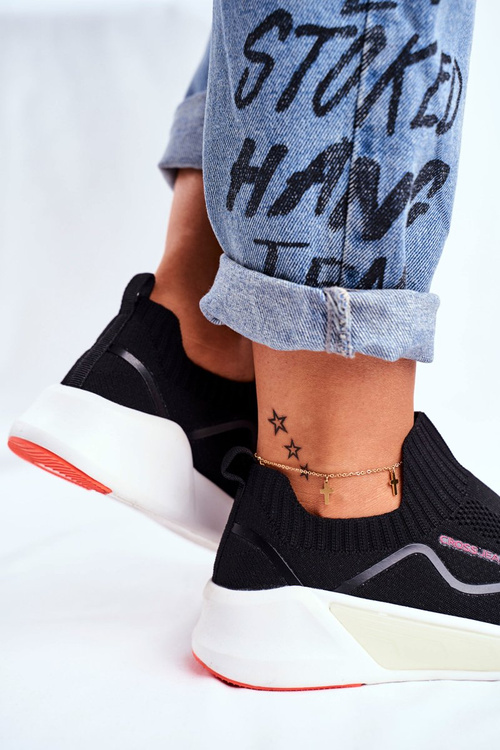 Жіноче спортивне взуття Cross Jeans чорний FF2R4116C