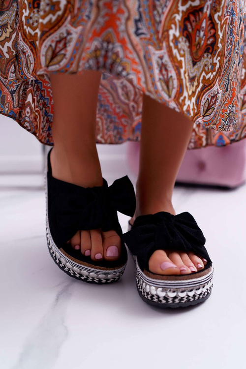 Жіночі шльопанці з каракулями на товстій підошві Чорні Міледі