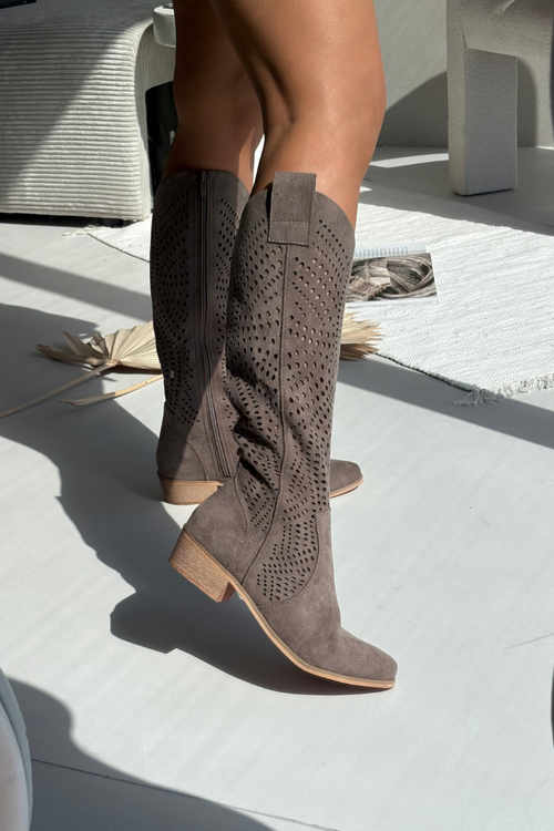 Відкриті жіночі черевики до коліна на каблуці блок темно бежевий Fioris