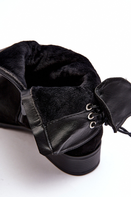 Жіночі замшеві чоботи на плоскому каблуці Кереса чорного кольору