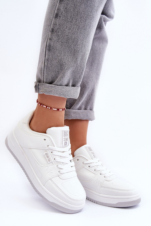 Жіноче спортивне взуття Кросівки Big Star MM274354 Білі