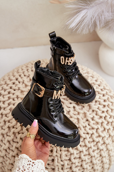 Дівчачі лаковані утеплені чоботи з декоративним ремінцем Чорні Gilian