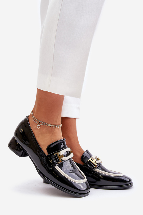 Лаковані жіночі лофери на каблуці чорні Artiker 55C0104