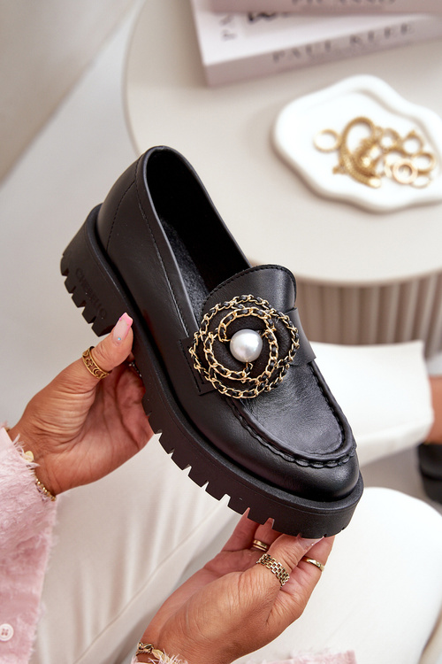 Шкіряні лофери із золотим декором CheBello 4291