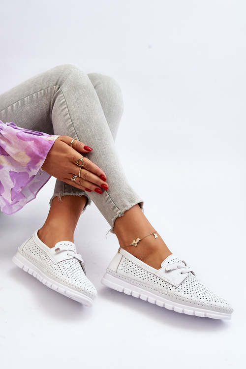 Білі жіночі шкіряні туфлі Darnissa