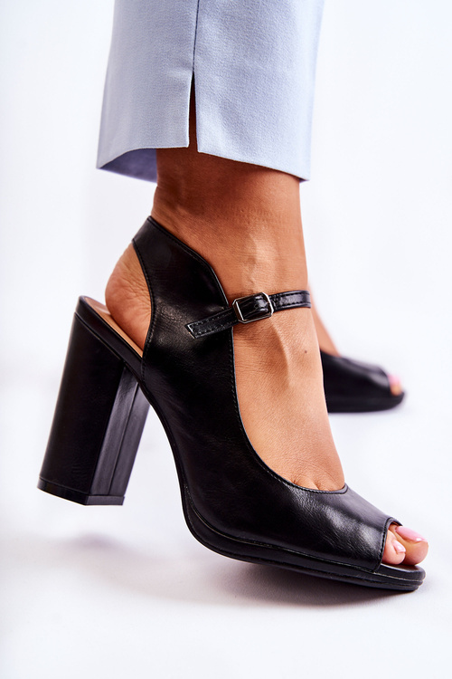 Шкіряні босоніжки на штанзі Чорні Visali