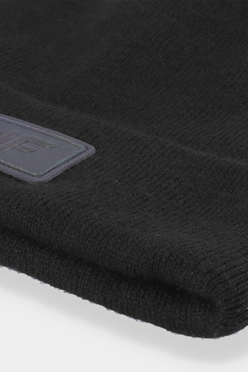 Жіноча зимова шапка з логотипом 4F 4FAW23ACAPF301-20S чорна