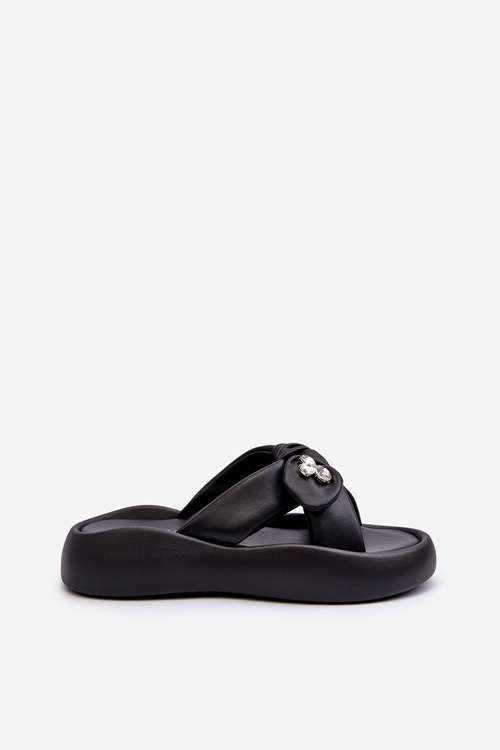 Чорні жіночі шкіряні босоніжки на платформі GOE NN2N4110