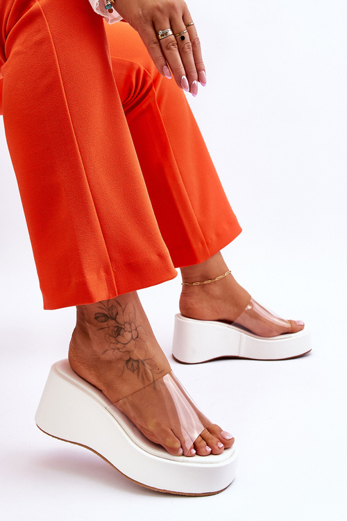 Жіночі прозорі тапочки на танкетці білі Eliane