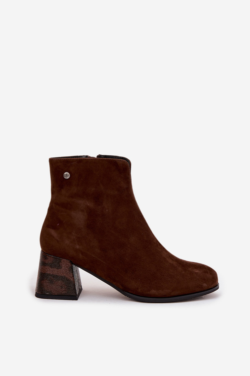 Шкіряні замшеві жіночі ботильйони на підборах Maciejka K7202-02 шоколадні