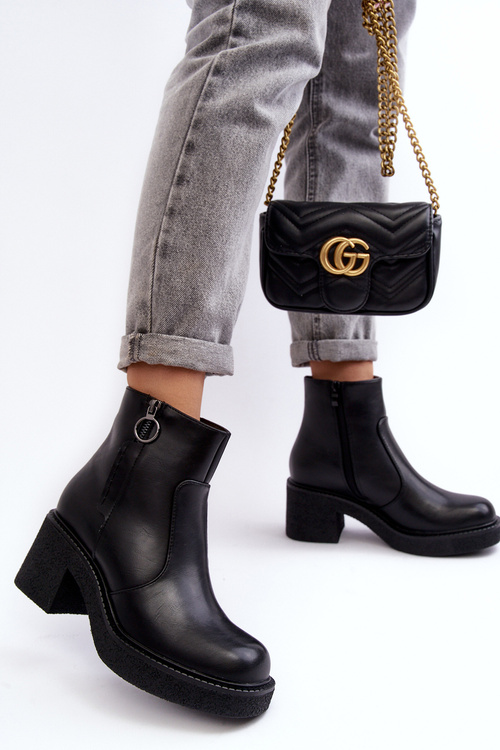 Чоботи жіночі на блискавці чорні Romella