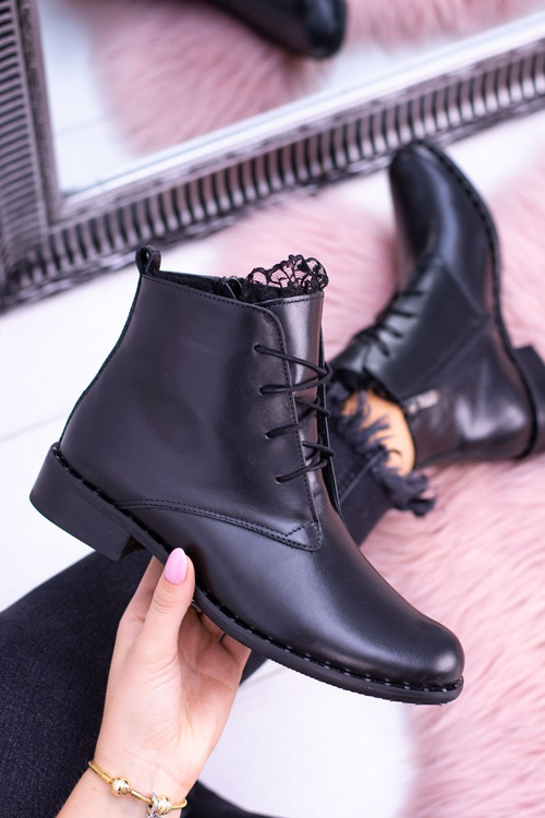 Утеплені шкіряні чорні жіночі черевики Millano на шнурівці