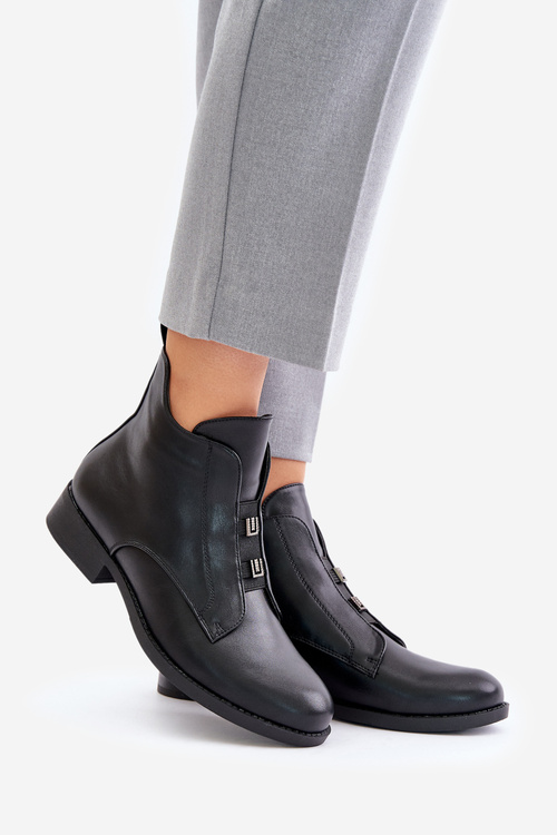 Чоботи жіночі утеплені на підборах з еко шкіри чорні S.Barski HY42-716