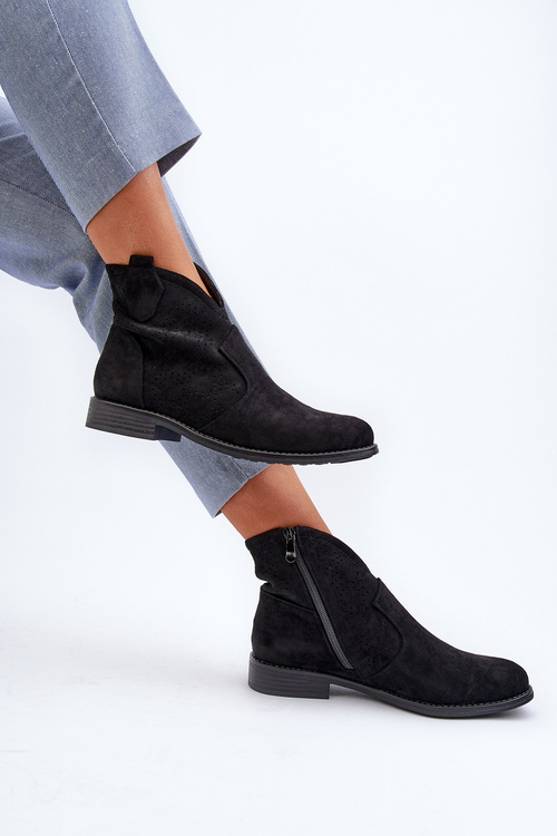 Жіночі чорні ботильйони з вирізом на плоскій підошві S.Barski HY66-151