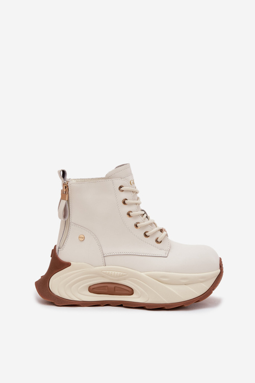 Шкіряні утеплені жіночі черевики на платформі GOE SS2N4300 Світло бежевий