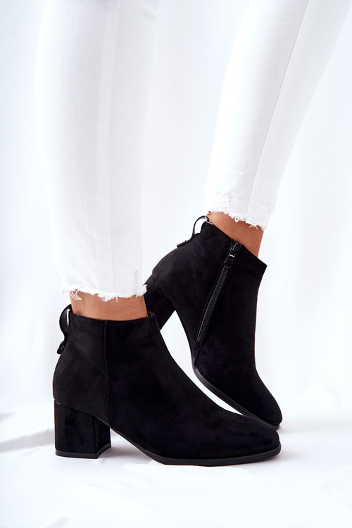 Жіночі замшеві чоботи Ardmore чорного кольору