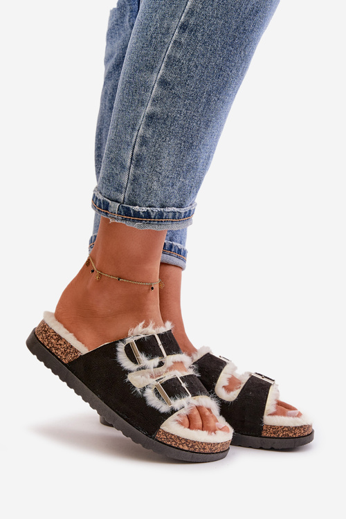 Жіночі тапочки на пряжках і хутрі чорні Ezilena