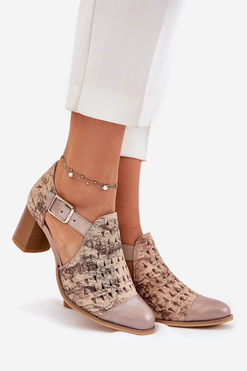 Жіночі Шкіряні Перфоровані Чоботи Maciejka 04962-43 Бежево-Золоті