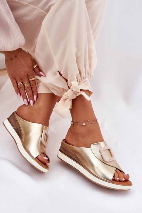 Жіночі шкіряні сандалі на платформі Artiker 56C2146 золоті