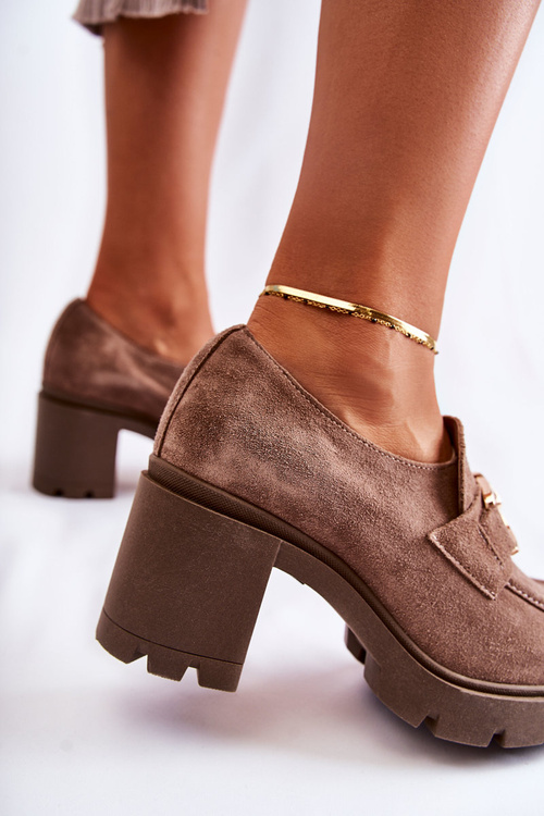 Елегантні туфлі на опорі з золотистим декором Темно-бежевий Harmell