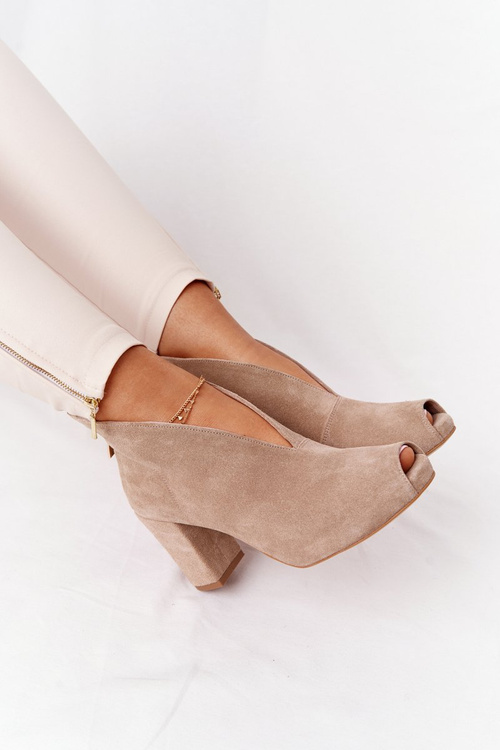 Замшеві чоботи на шпильці з вирізом Exquisite 1243 Beige