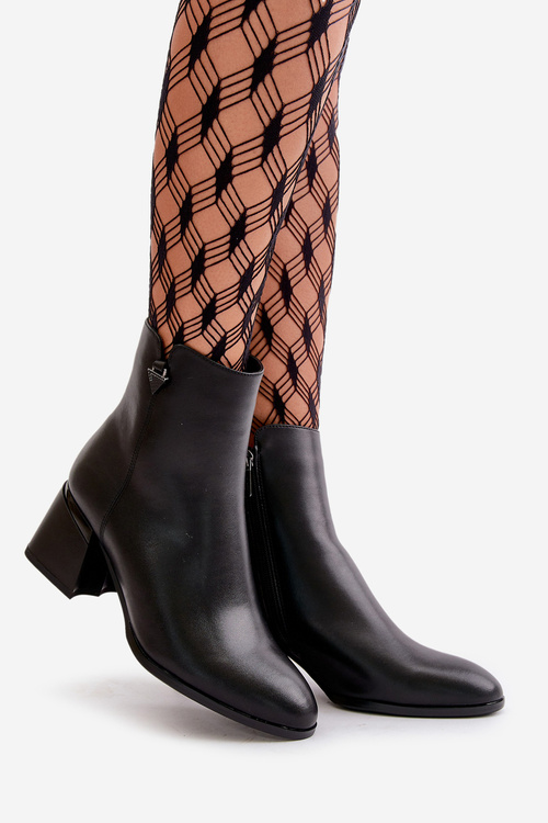 Елегантні теплі жіночі черевики з натуральної шкіри чорного кольору Vinceza 77106