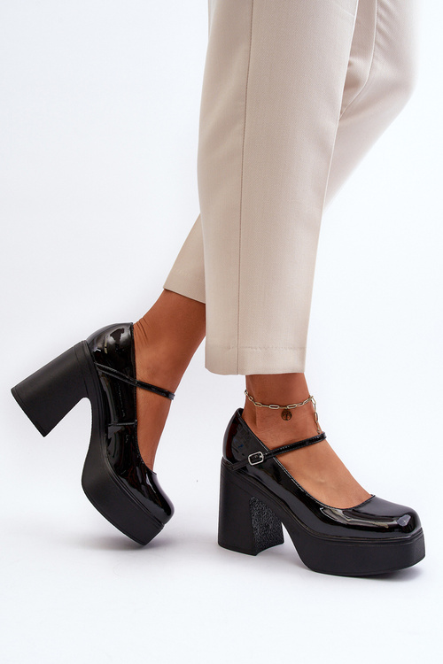 Жіночі лаковані туфлі на платформі та підборах Big Star NN274004 Чорні