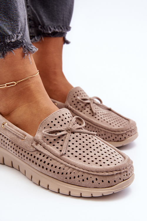 Жіночі бежеві лофери з бантом