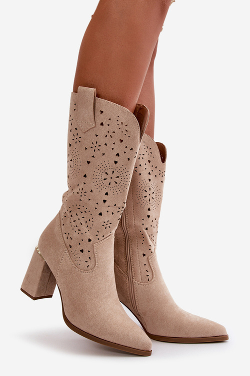Жіночі вирізані ботильйони з гострими носами з бежевої штучної замші Nevithra