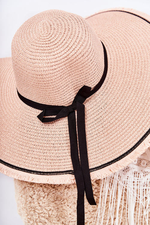 Шапка жіноча в чорну смужку Pink Mady