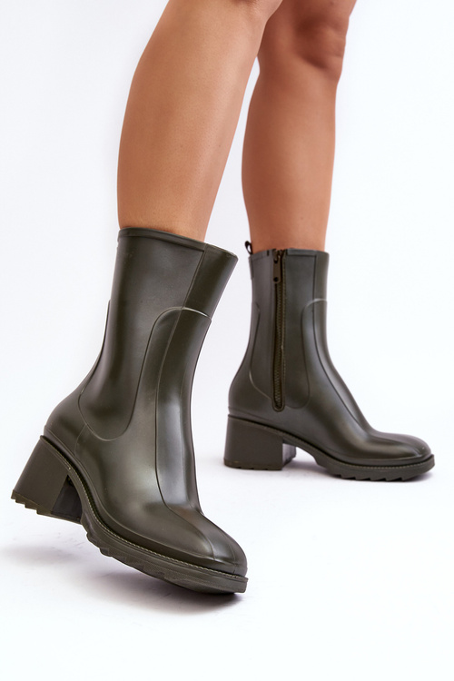 Жіночі матові сапоги на підборах Темно-зелені Bertaida