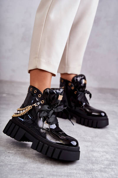 Лаковані теплі черевики на ланцюжку Чорні Karoline