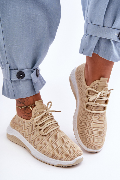 Бежеві сліпони з класичного матеріалу