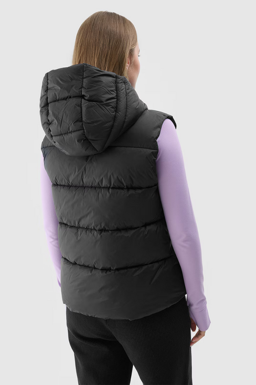 Жіночий пуховик з капюшоном 4F чорний 4FWAW24TVJAF141-20S