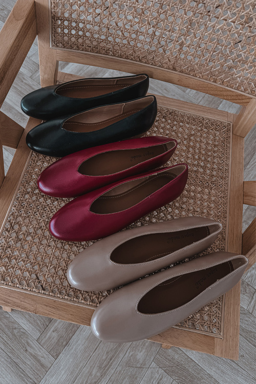 Жіночі балетки з еко-шкіри на плоскому підборі Чорні Olyssia