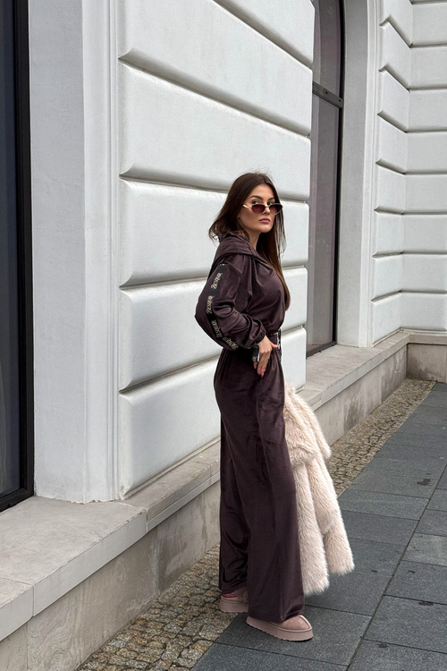 Жіночі зимові Уггі черевики на платформі з хутром і вишивкою темно-бежеві Querina