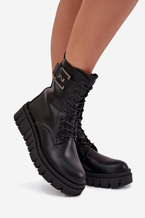 Жіночі черевики на платформі з декоративним елементом утеплені чорні Lyrana