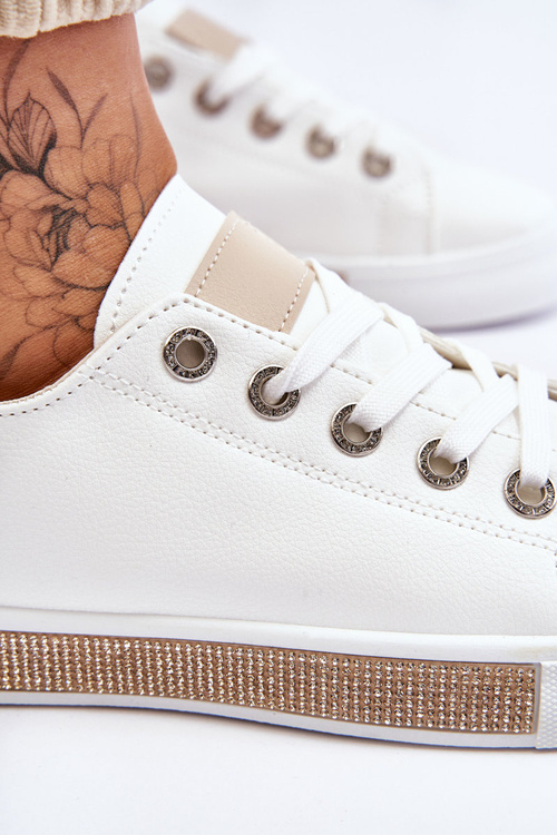 Жіночі низькі кросівки з форсунками біло-бежеві Demira