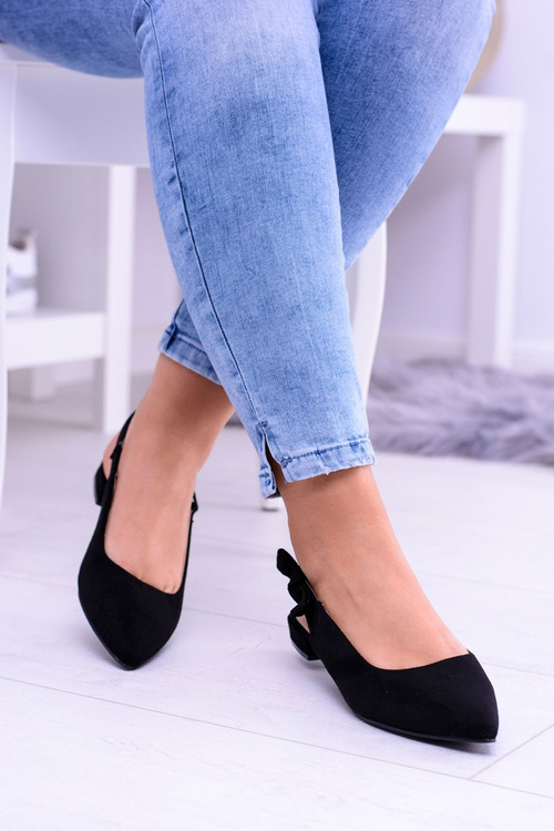 Жіночі балетки Howla з чорними шипами