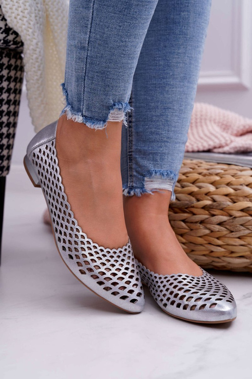 Жіночі срібні шкіряні балетки Exquisite 1107/1