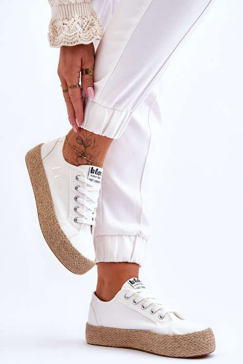Модні плетені кросівки Lee Cooper LCW-23-31-1796L білі