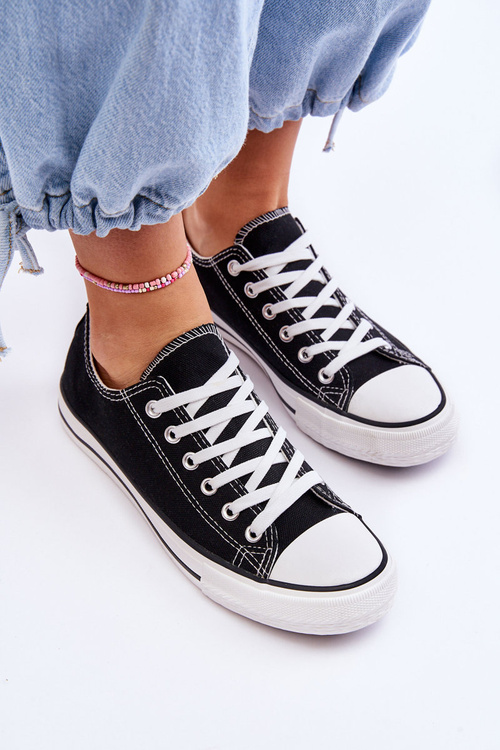 Класичні низькі жіночі кросівки Black Vegas